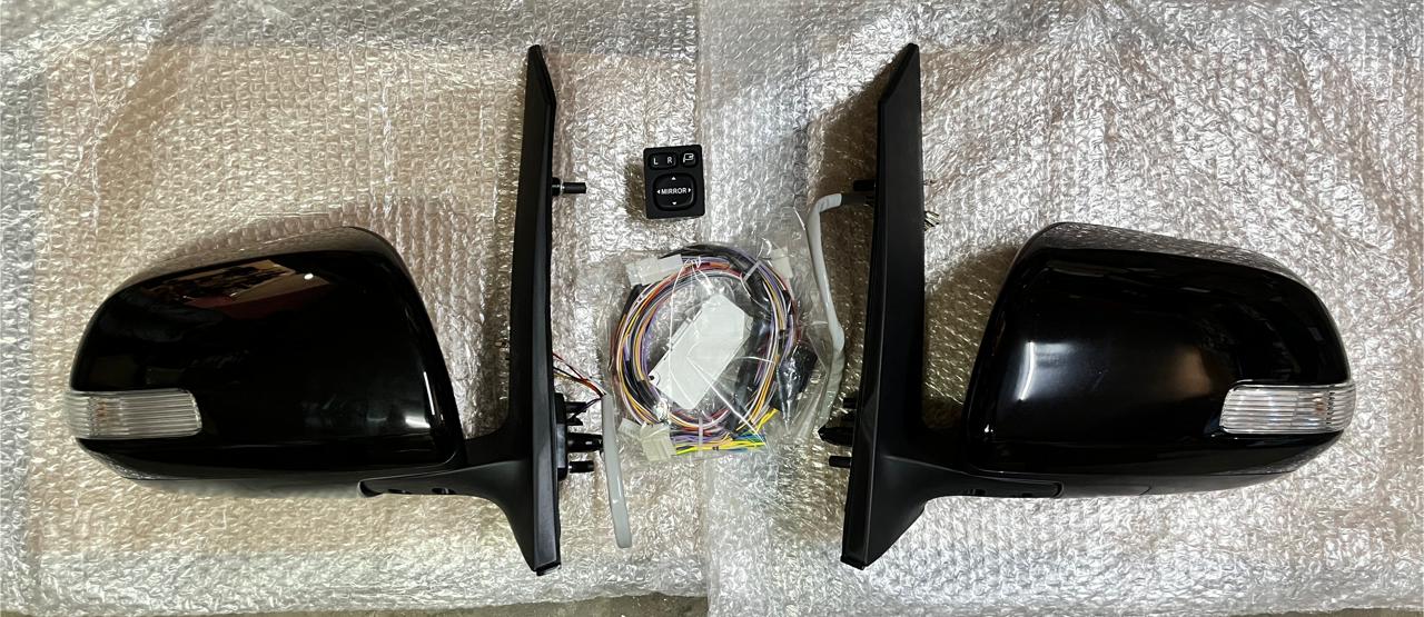 Toyota Innova T4 Automatic Folding Side Mirrors, image 1